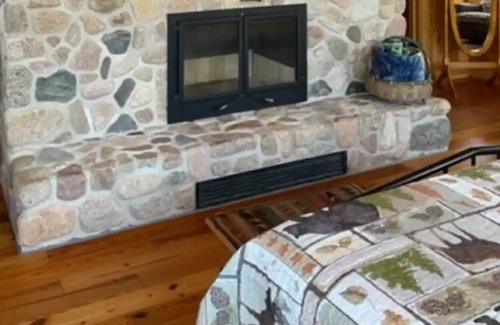 Cumberland House | A Bair Lair: 3-Story Lake Cabin and Studio Apt