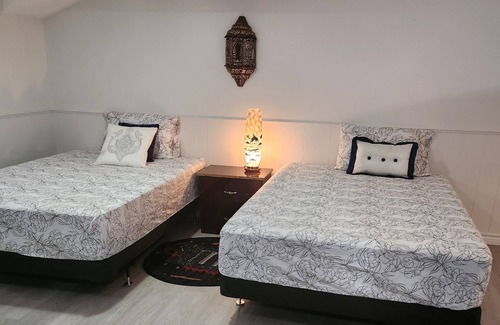 Rosemount House | A basement apartment with one Bed room + suite / fully furnished.