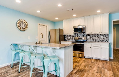 Laguna Beach Estates House | A+Beach Access! 3BR/2BA-1,600sq ft! 100 ft from beach! fenced yard- 5!
