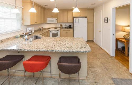 Northeast Virginia Beach House | A Beach Haven