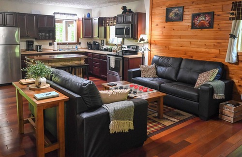 Laurelville Cabin | A Beary Cozy Cabin in Hocking Hills