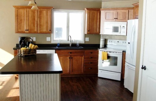Fremont House | A Beatutiful 3 Bdrm 3 Bth House on Lake Poygan in Tustin, WI