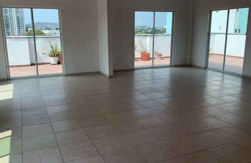 Cartagena District Apartment | A beautiful apartment with free parking