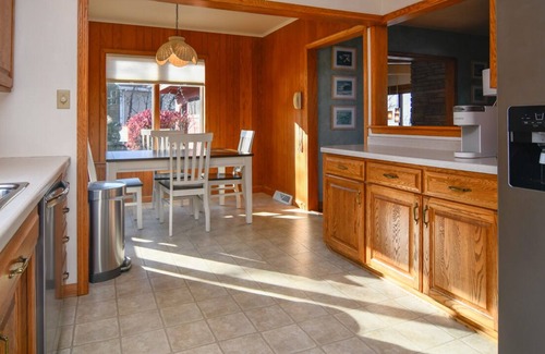 Green Bay House | A beautiful bayside cottage perfect for family stays!