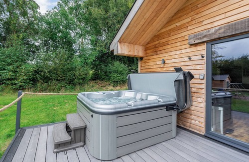 Llanybydder Cottage | A beautiful lodge in tranquil surroundings with a hot tub - perfect.
