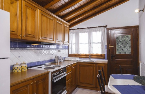 Mileai Villa | A beautiful two building villa with an extraordinary view to the sea!