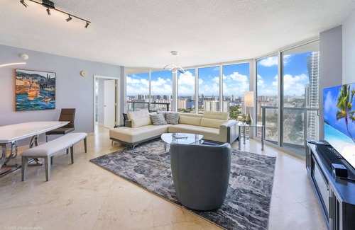 Sunny Isles Beach Condo | A Breathtaking Oceanview – High Rise Luxury Condo!