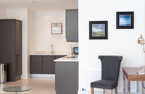 West End Apartment | A bright, spacious first floor apartment in one of the best locations in Edinburgh!