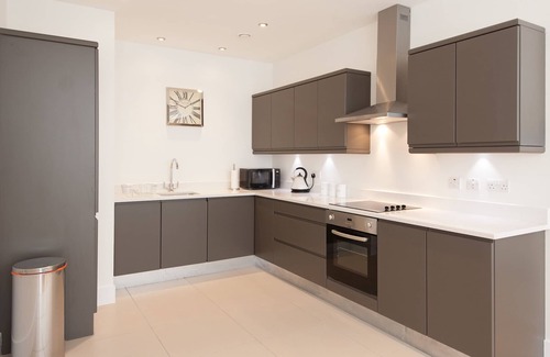 West End Apartment | A bright, spacious first floor apartment in one of the best locations in Edinburgh!