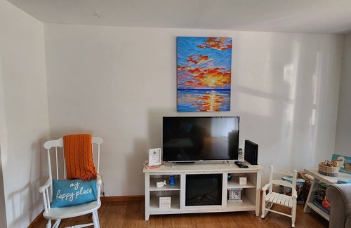 Oak Bluffs Condo | A BRILLANT WAYnCentral Location To Beach/Shops/Restaurants/Arcade/Family Bowling