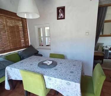 Lousa Apartment | A Casa da Bicicleta