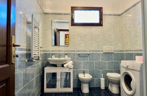 Zona XXX Castel Fusano House | A Casa di Anto - 90 mq con parcheggio interno Animal friendly