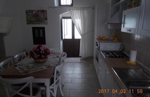 Felline House | A Casa Di Monia