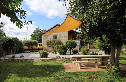 Ponteareas House | A Casa do Fona
