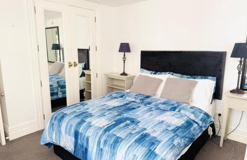 Te Aro Apartment | A Central City Historic Escape