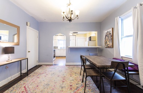 Saint Joseph House | A central excursion to satisfy all your needs
