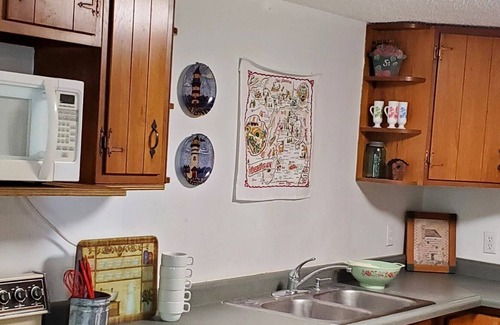 Ludington House | A charming family getaway with relaxing lake views!