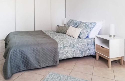 Saint-Martin-de-Crau Apartment | A charming apartment with separate entrance at the foot of the Alpille and at the gates of the Camar