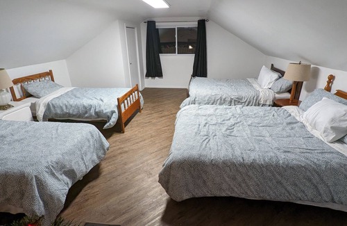 Hamilton Other | A Charming Newly Renovated Loft on Hobby Farm