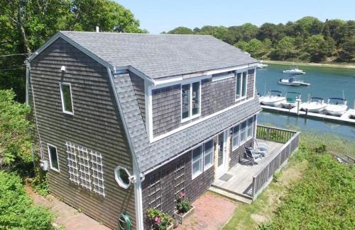 West Chatham House | A Chatham Pearl on Oyster River