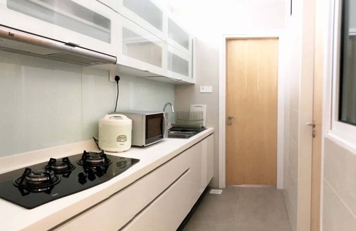 Kuala Lumpur Apartment | A Chic & Comfy 3BR EmbassyView Suite, FREE Parking