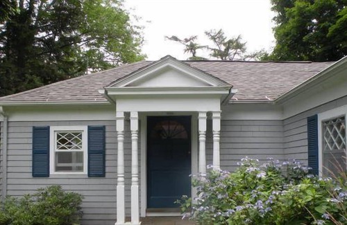 York Harbor House | A Classic New England vacation with a short walk to the beach!