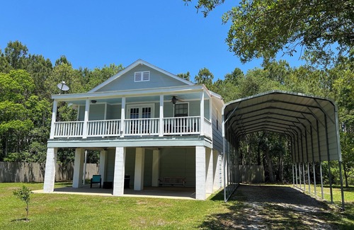 Shoreline Park Cottage | A Coastal Charm indeed. Porch Swings, Sea Breezes & Southern Ease