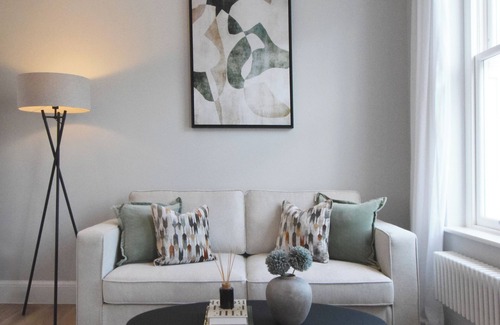 Colville Apartment | A Comfort Apartments