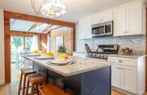 East Harwich House | A Contemporary Gem w Cape Character Dog Friendly