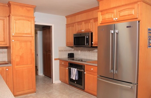 Wallkill House | A Cool Pad Vacation Rental: 4 Bedroom 3.5 bath in Mid Hudson Valley