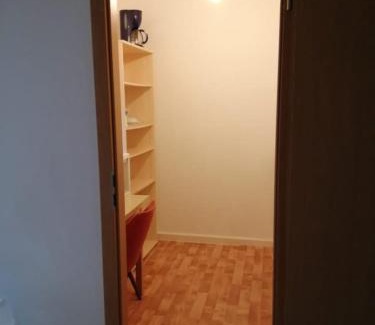 Marzahn-Hellersdorf House | A Cosy and Bright Room with good lighting