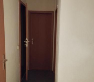 Marzahn-Hellersdorf House | A Cosy and Bright Room with good lighting