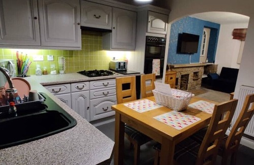 Ingleton Cottage | A Cosy Country Retreat in the Dales- Rowan Cottage