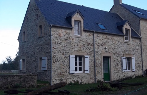 Le Breuil-en-Bessin Cottage | A Cosy Tranquil Cottage (with Mod Cons). Close to Bayeux and Normandy Beaches.