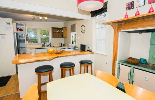 Ohakune House | A cosy & warm holiday home 20 min. drive to Mt. Ruapehu & Turoa ski-field.