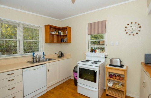 Ohakune House | A cosy & warm holiday home 20 min. drive to Mt. Ruapehu & Turoa ski-field.