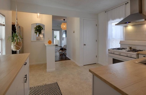 Riverview House | A Cozy Cottage In The Heart Of St. Paul.