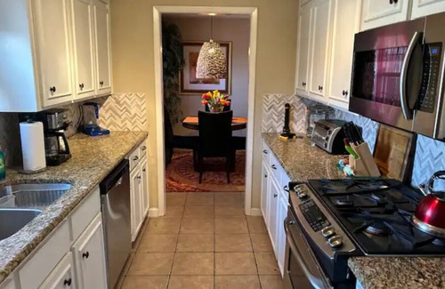 Meadowbrook House | A Cozy Fort Worth Getaway!