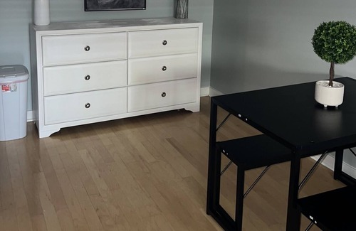 Glen Iris Apartment | A cozy/ modern apartment in the 5 points south neighborhood