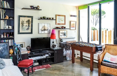 La Chamberte House | A day bright spacious cottage in a quiet location.