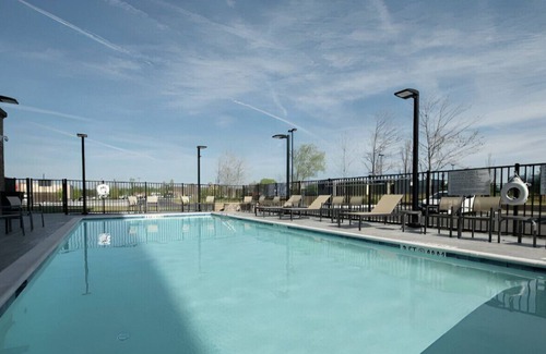 Snellville House | A Destination for Unforgettable Moments! Pool, Gym
