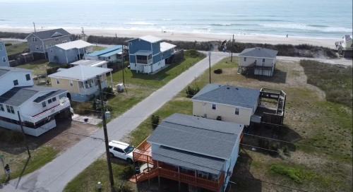 North Topsail Beach House | A Drunken Parrots Beach Side Paradise
