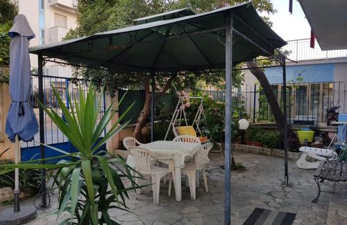 Albissola Marina Apartment | A due passi dal mare appartamento con giardino