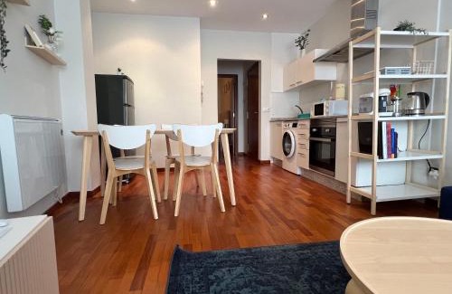 Cobres Apartment | A estrenar ,con vistas al mar y aparcamiento gratis en el casco Viejo-Centro-Zona portuaria
