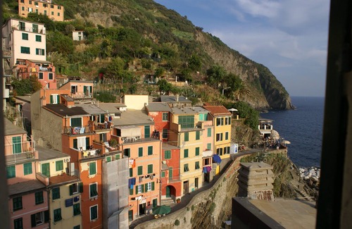 Riomaggiore House | A few meters from the sea, with sea view balconies in the 5 Terre park.