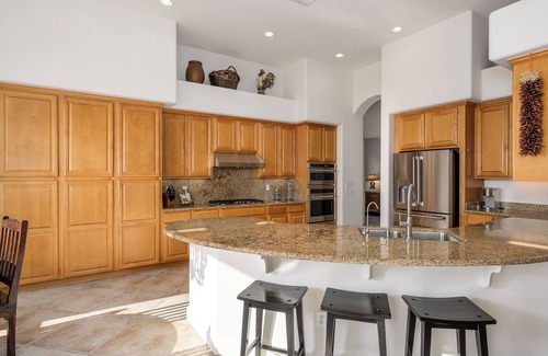 North Scottsdale House | A Fountain Hills Gem, Pool, BBQ, Fireplace, Bar, Views!