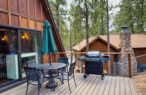 Big Bear City Cabin | A-Frame Cabin Big Bear, Cozy, Luxury, Forest Access, Brand New, Fiber Internet
