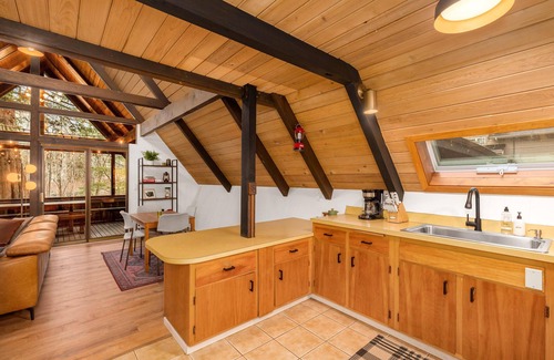 Riverbend Cabin | A-Frame Cabin near Seattle on the River w/Hot Tub