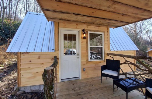 Butler Cabin | A-Frame Hideaway at Buckridge Mountain Resort - Sleeps 3 with unique bath house