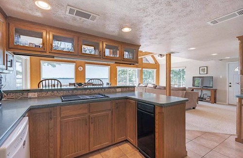 Gun Barrel City House | A-Frame Lake House with Spectacular View!